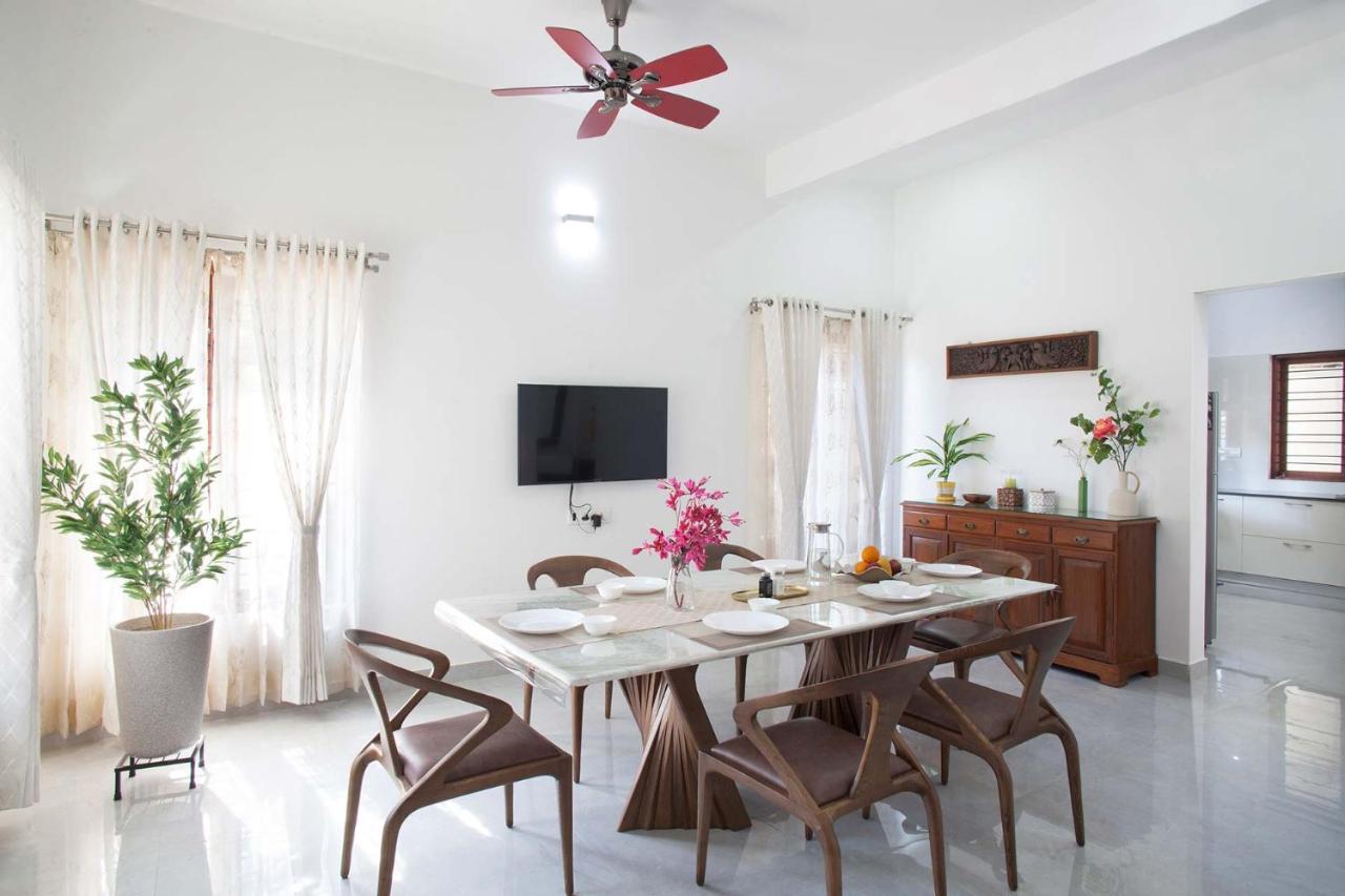 Stayvista At Ivory Hill Madikeri 3 Bedrooms ภายนอก รูปภาพ